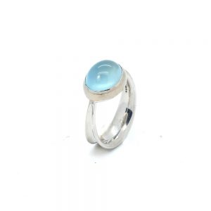Ribbon Seaweed Ring by Serena Fox Jewellery 18 carat white gold ring with aquamarine cabochon
